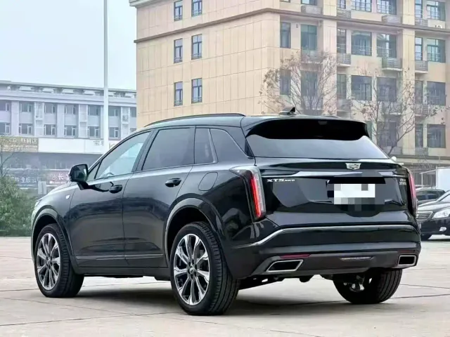 Cadillac XT5 — Фото автомобиля 4