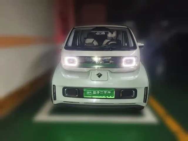 Baojun KiWi EV — Фото автомобиля 2