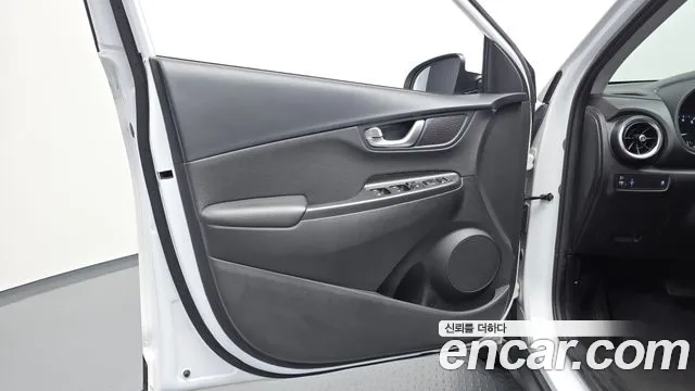 Hyundai Kona New — Фото автомобиля 13