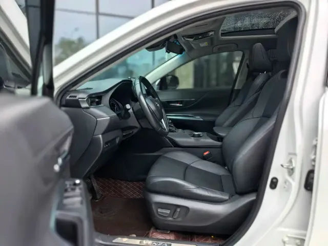Toyota Venza — Фото автомобиля 10