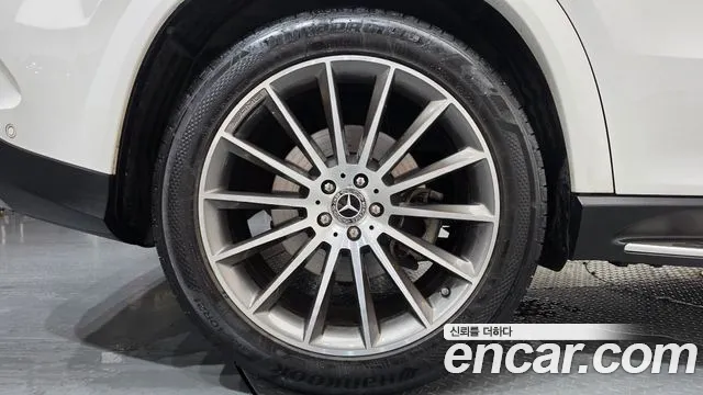 Mercedes-Benz GLE-Class — Фото автомобиля 5