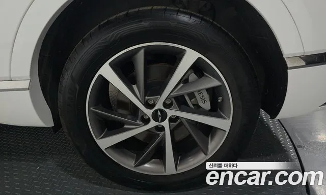 Genesis GV80 — Фото автомобиля 6