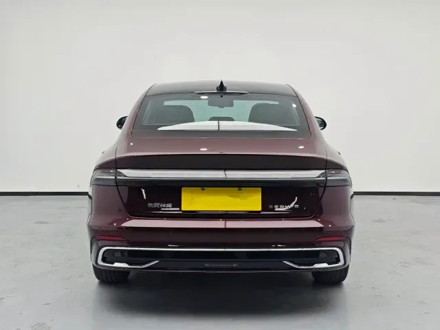Lincoln Z — Фото автомобиля 7