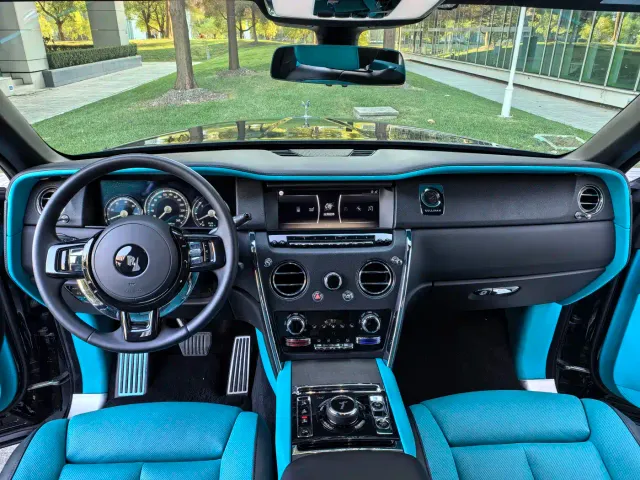 Rolls-Royce Cullinan — Фото автомобиля 15