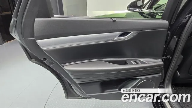 Genesis G80 Бензин 2.5 турбо AWD — Фото автомобиля 25