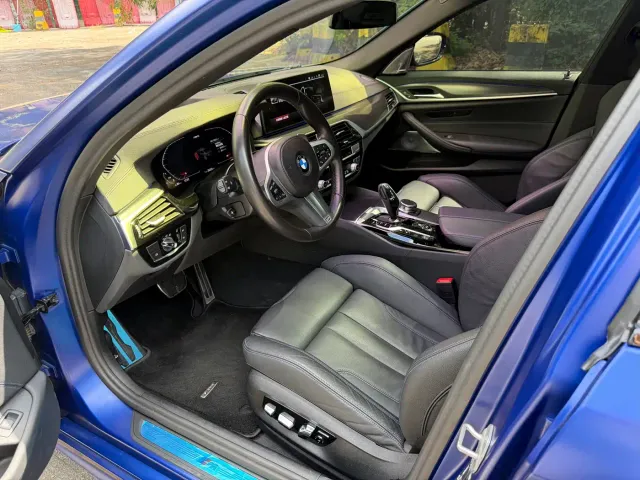 BMW 5 Series — Фото автомобиля 4