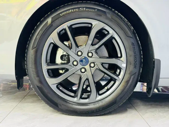 Ford Mondeo — Фото автомобиля 8