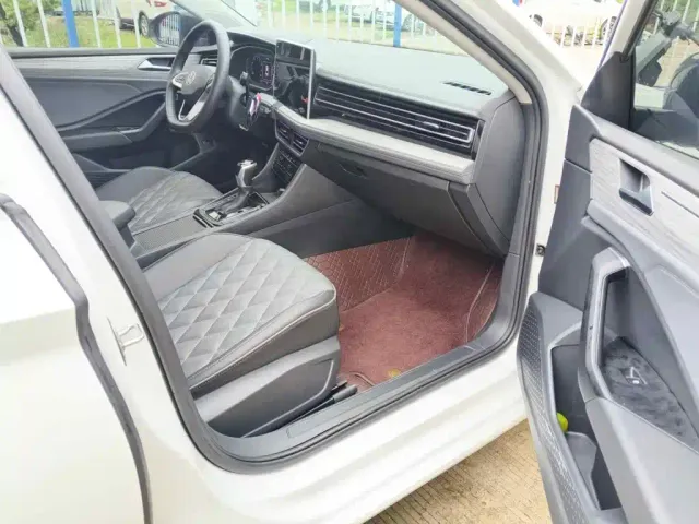 Volkswagen Sagitar — Фото автомобиля 12