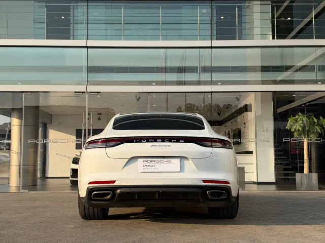 Porsche Panamera — Фото автомобиля 7