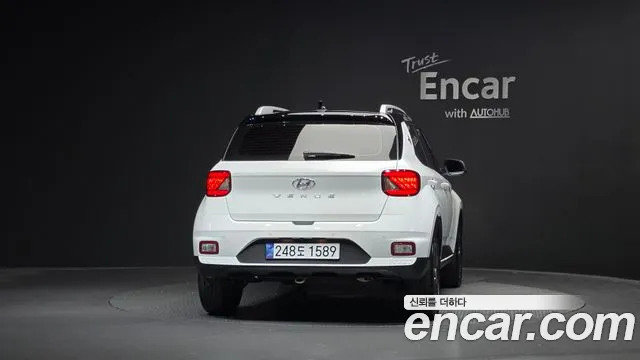 Hyundai Venue — Фото автомобиля 4