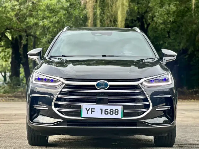BYD Tang — Фото автомобиля 2