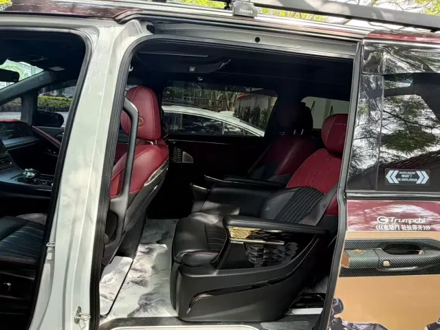 GAC Trumpchi M8 — Фото автомобиля 5