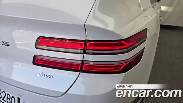 Genesis GV80 2.5T Бензин AWD — Фото автомобиля 5