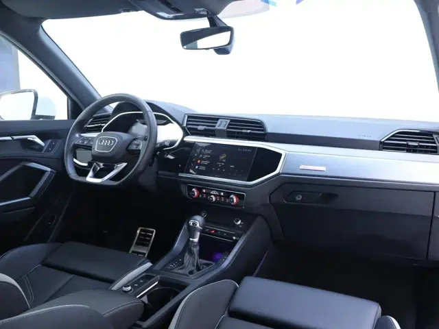 Audi Q3 — Фото автомобиля 19