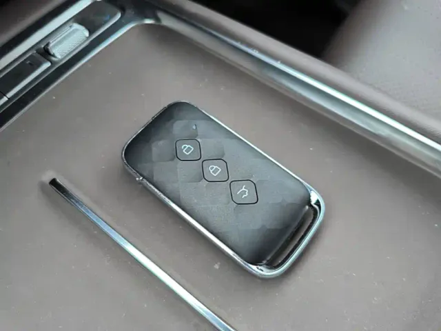 Wuling Starlight 730 — Фото автомобиля 12