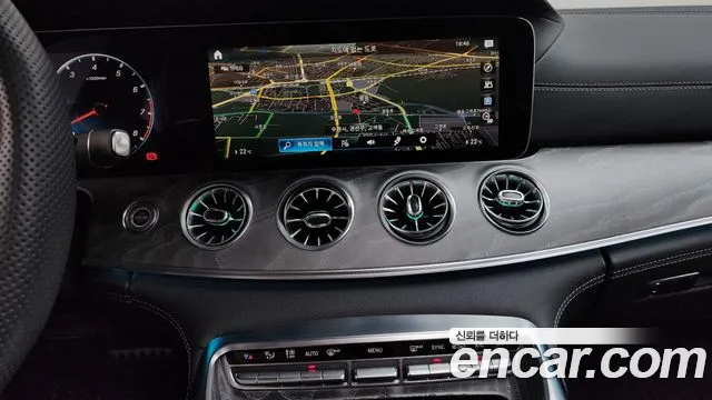 Mercedes-Benz AMG GT 4 двери 43 4MATIC+ — Фото автомобиля 11