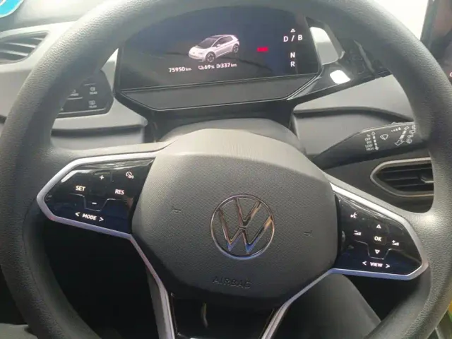 Volkswagen ID.3 — Фото автомобиля 15