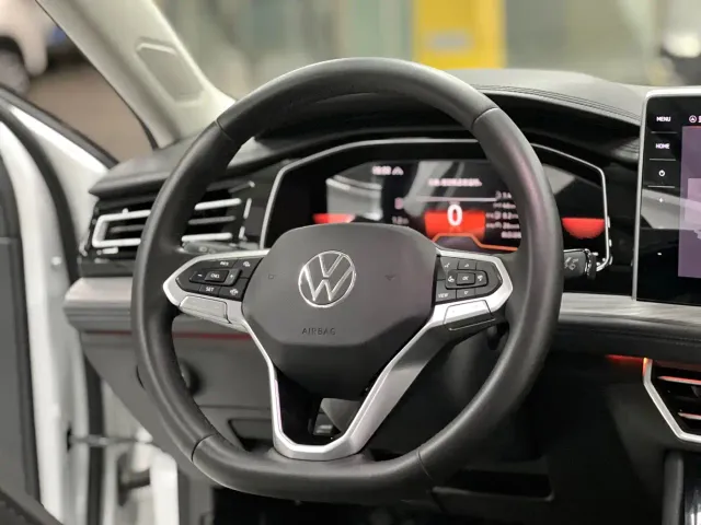 Volkswagen Sagitar — Фото автомобиля 10