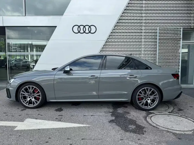 Audi S4 — Фото автомобиля 3