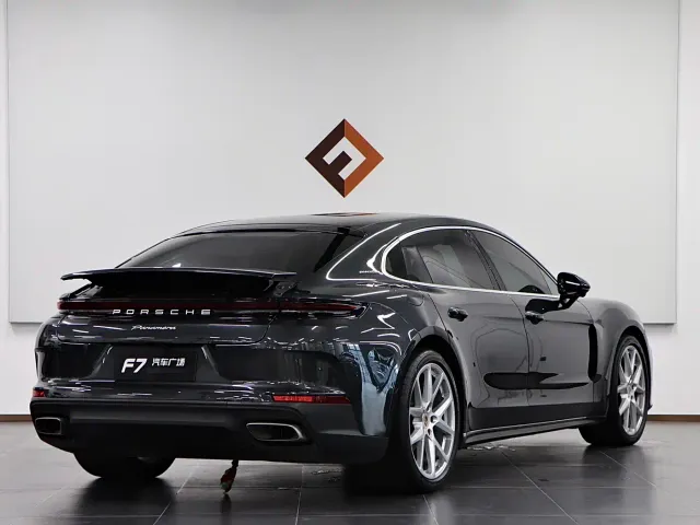 Porsche Panamera — Фото автомобиля 6