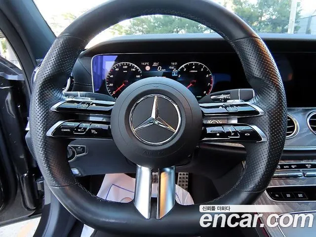Mercedes-Benz E-Class W213 — Фото автомобиля 12