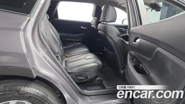 Hyundai Santafe — Фото автомобиля 12