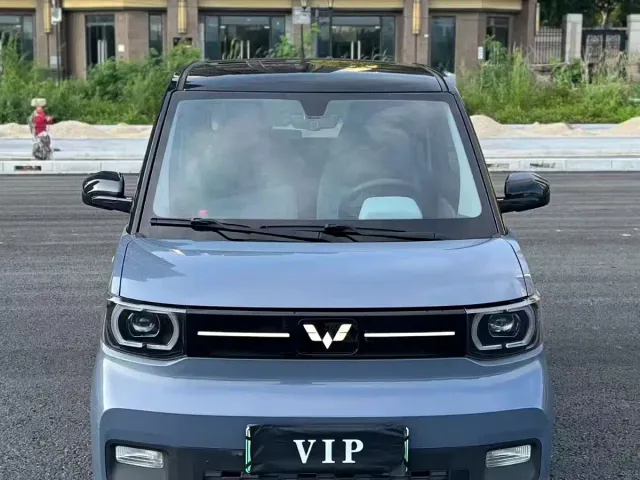 Wuling Hongguang Mini EV — Фото автомобиля 6