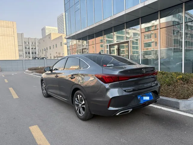 Changan Eado — Фото автомобиля 7