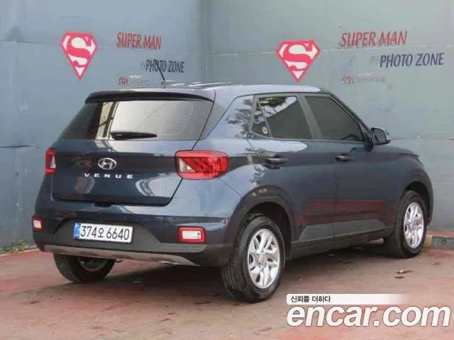 Hyundai Venue — Фото автомобиля 3