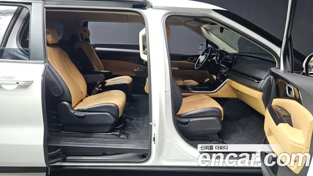 Kia Canival Carnival 4 поколение Дизель 9 мест Prestige — Фото автомобиля 12
