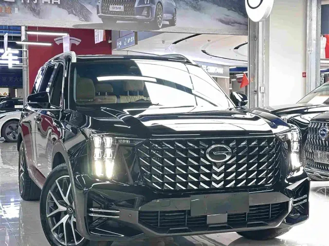 GAC Trumpchi GS8 — Фото автомобиля 5