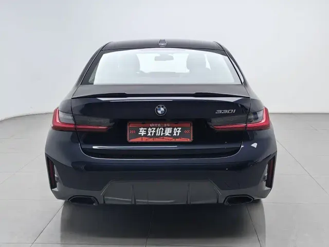 BMW 3 Series — Фото автомобиля 4