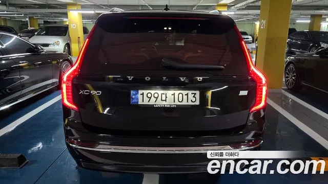 Вольво XC90 — Фото автомобиля 6