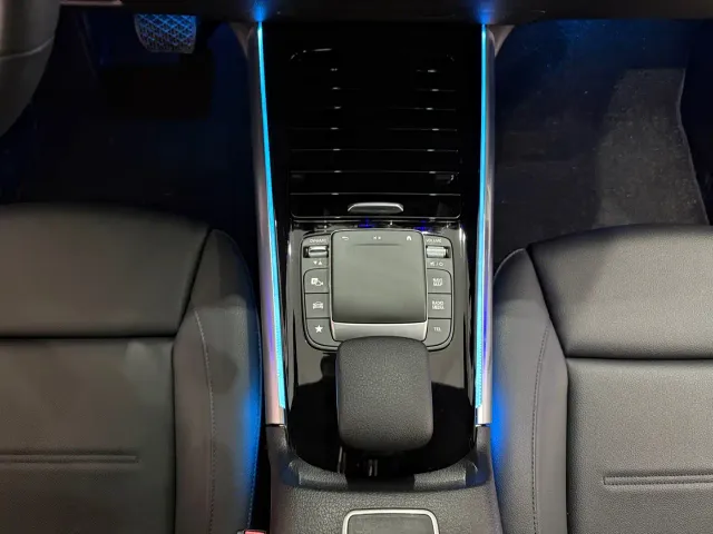Mercedes-Benz GLA-Class — Фото автомобиля 15