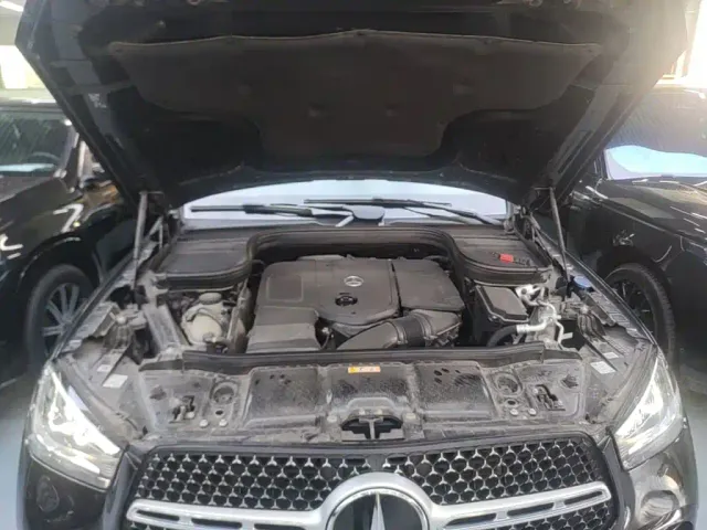 Mercedes-Benz GLE-Class — Фото автомобиля 19