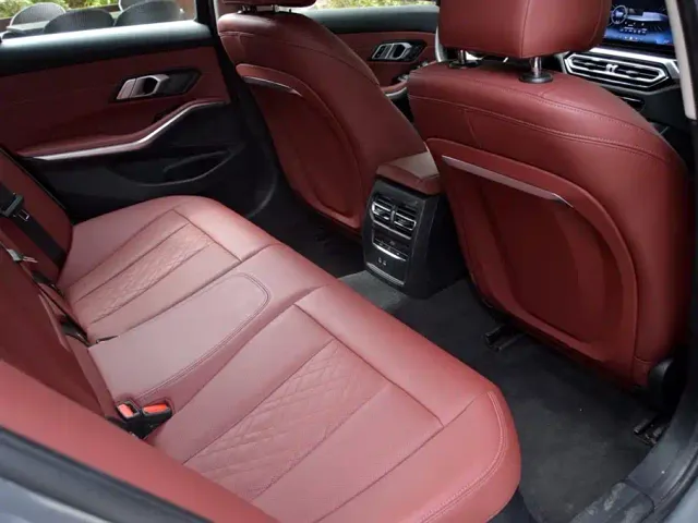 BMW BMW 3 Series 2024 320i M Sport Package — Фото автомобиля 12