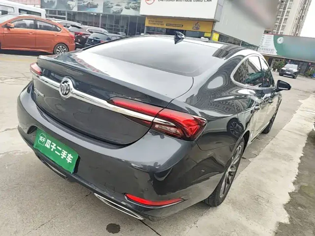Buick LaCrosse — Фото автомобиля 6