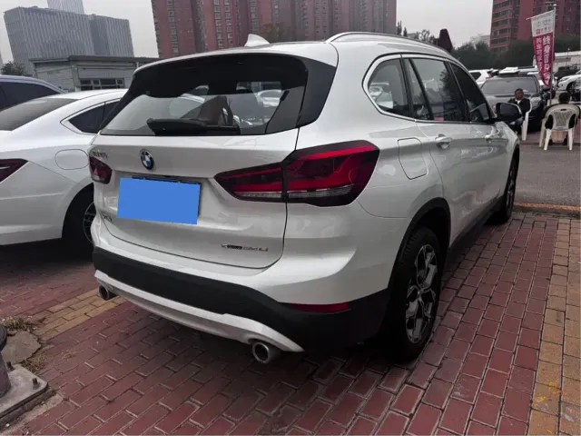 BMW X1 — Фото автомобиля 4