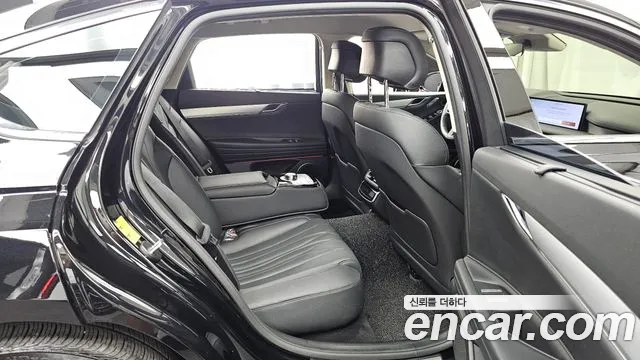 Genesis G80 Бензин 2.5 турбо AWD — Фото автомобиля 12