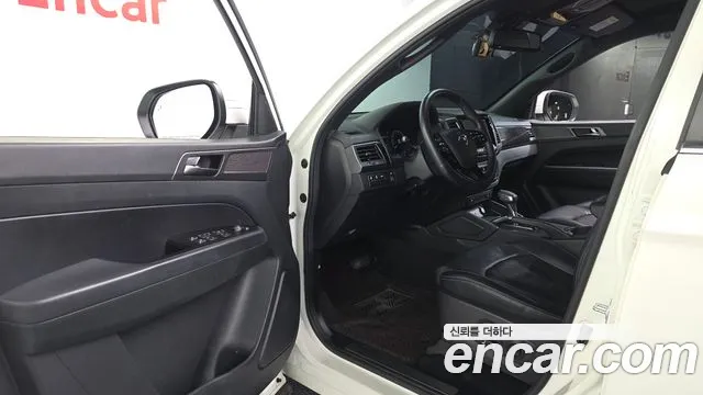 KG_Mobility_Ssangyong Rexton Новый Rexton Sport Khan Дизель 2.2 2WD — Фото автомобиля 8