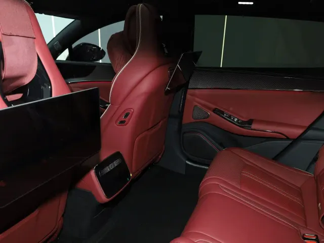 Denza Z9GT — Фото автомобиля 12