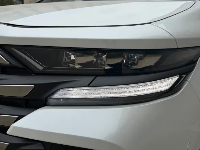 Toyota Vellfire — Фото автомобиля 5