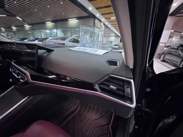 BMW 3 Series — Фото автомобиля 10