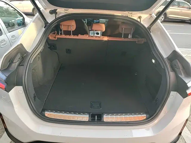 Nio EC6 — Фото автомобиля 18