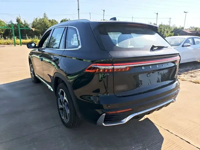 Geely Xingyue L — Фото автомобиля 4