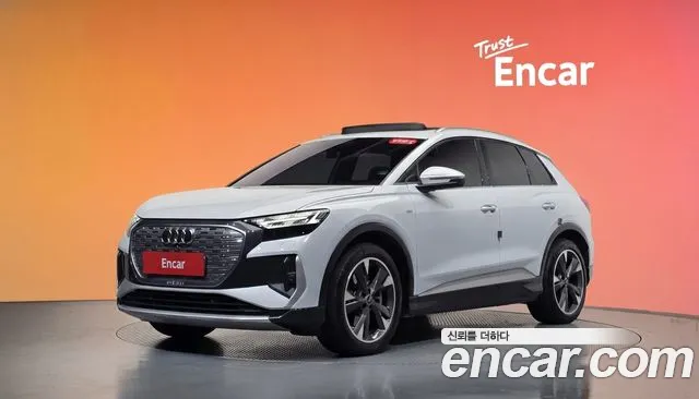 Фотография автомобиля — Audi Q4 e-tron F4