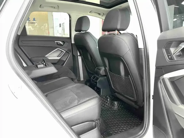 Audi Q3 — Фото автомобиля 13