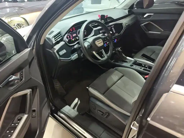 Audi Q3 — Фото автомобиля 15