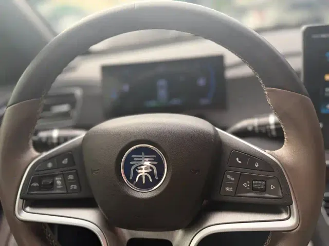 BYD Qin PLUS — Фото автомобиля 12