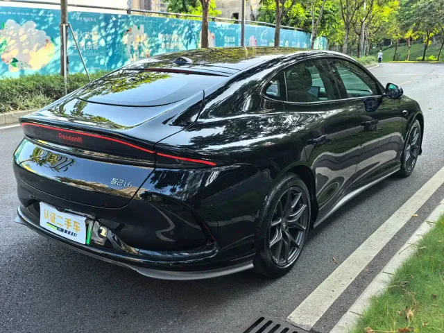 IM Motors L6 — Фото автомобиля 5